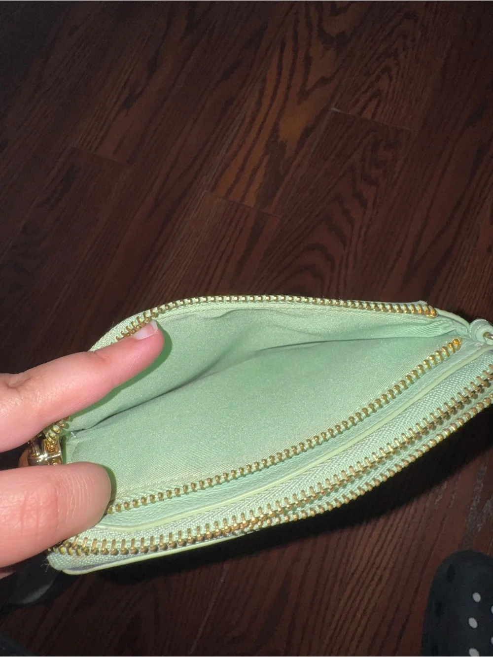 N/A compact wristlet